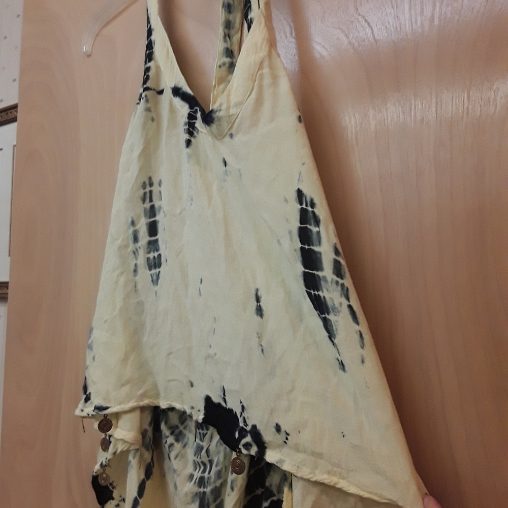 Earthbound BOHO yellow coin tye dye halter tank M